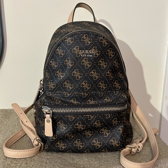 Guess bag - Picture 1 of 4